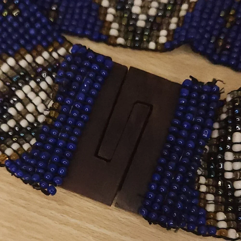 Unbranded blue beaded